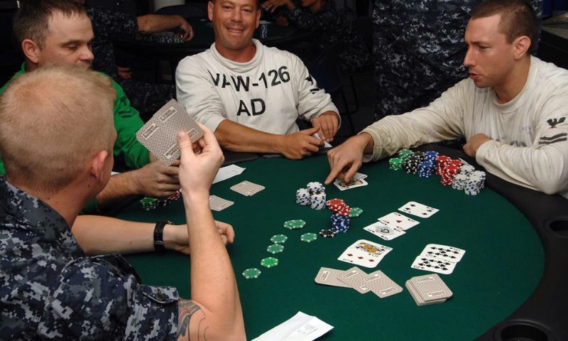 Giới thiệu chung về luật bài Poker